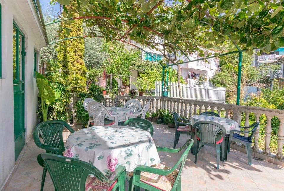 Balcony/Terrace, Kitchen or kitchenette, Seating area