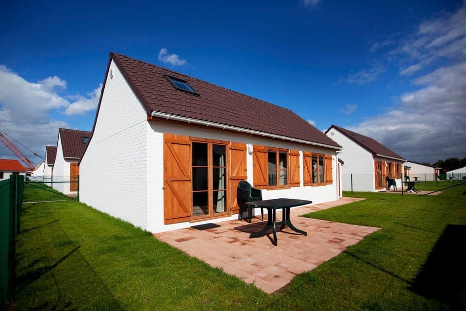 Facade/entrance, Balcony/Terrace