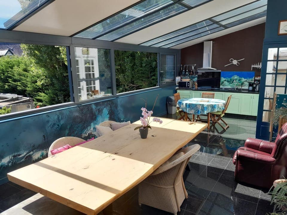 Patio, Living room, Seating area, Dining area, Evening entertainment