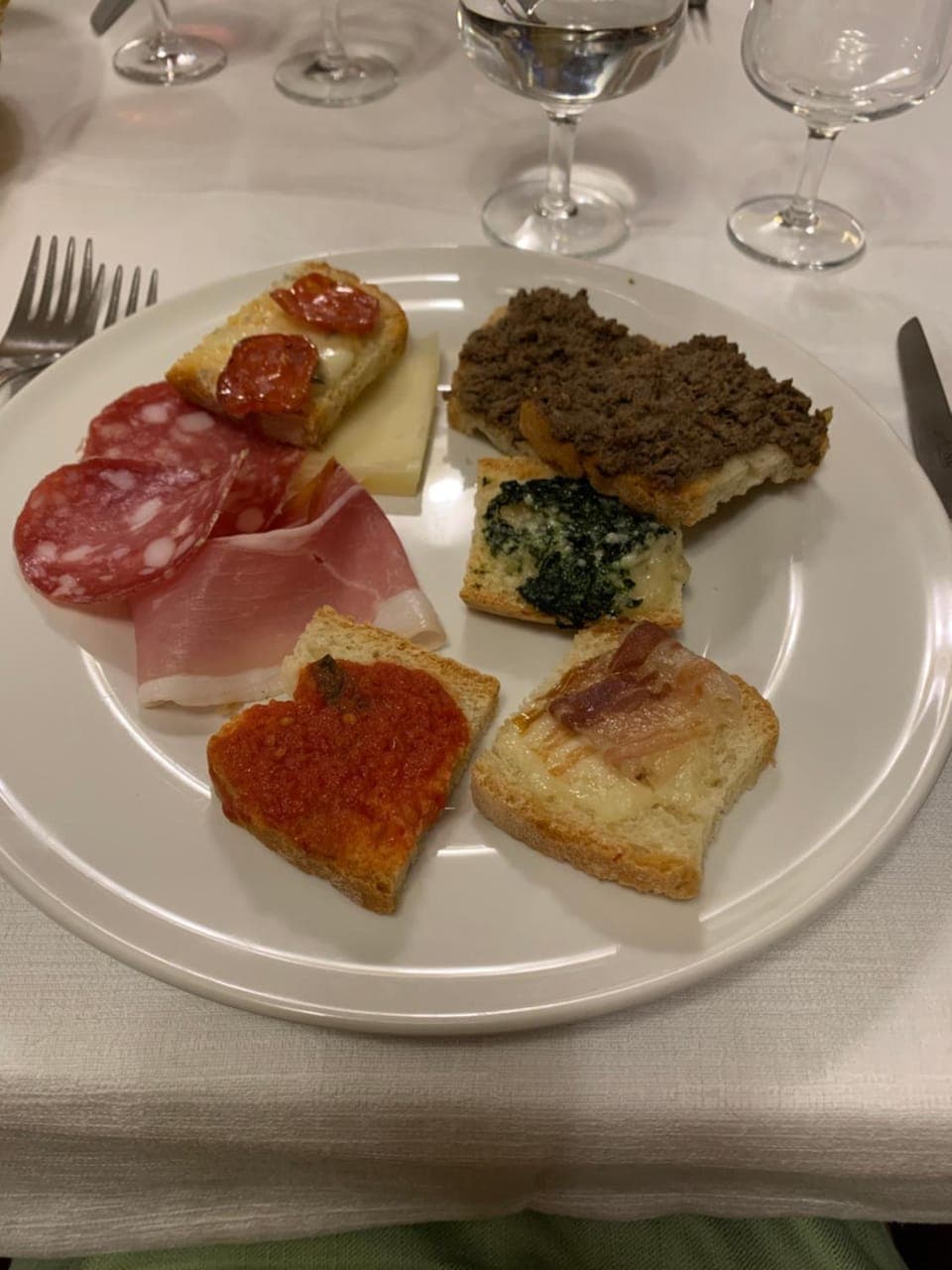 Restaurant/places to eat, Food and drinks, Food, Lunch, Dinner