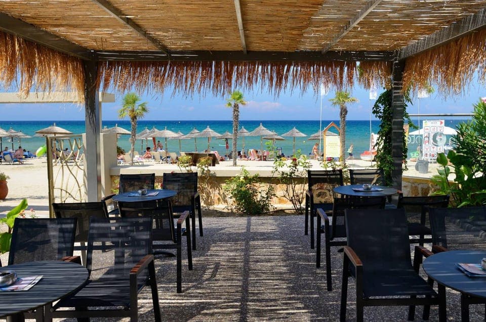 Restaurant/places to eat, Lounge or bar, Sea view