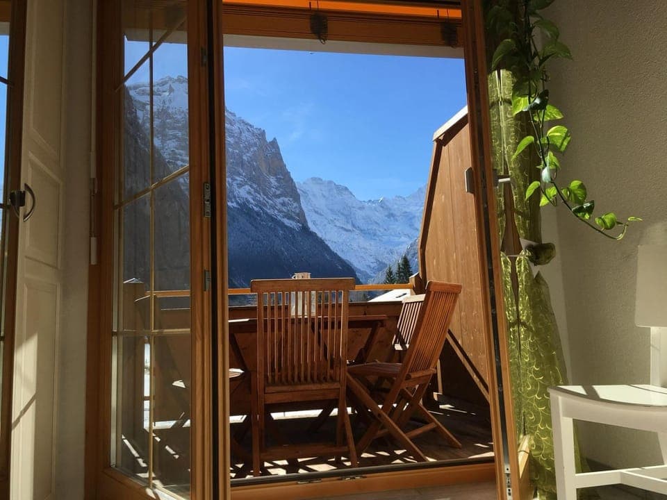 Balcony/Terrace, Mountain view