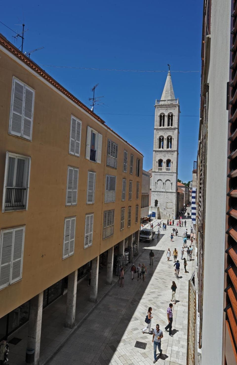 Facade/entrance, Day, View (from property/room), Area and facilities