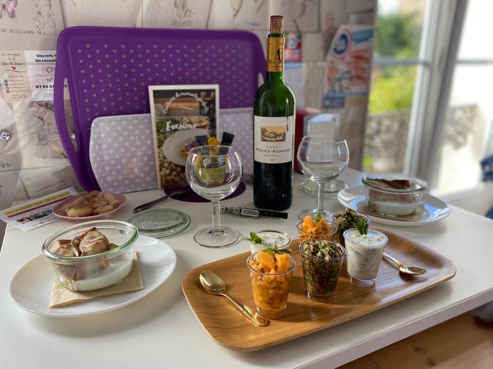 Restaurant/places to eat, Food and drinks, Food and drinks, Dining area, Food, Food, Meals