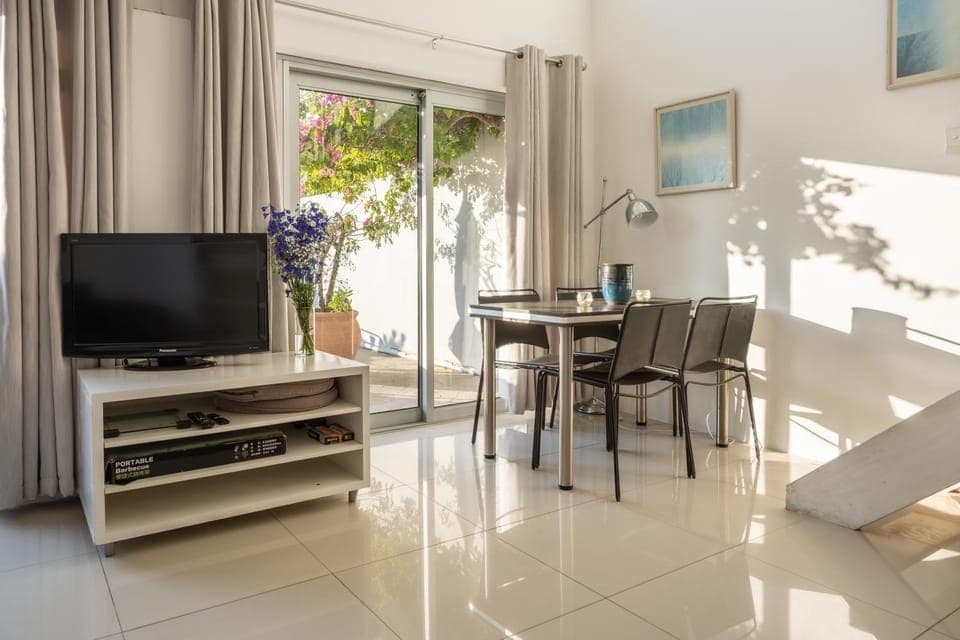 Communal lounge/ TV room, Dining area