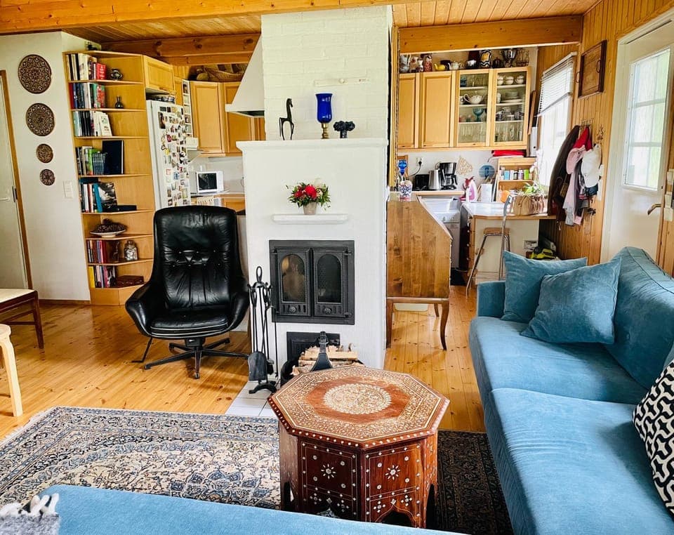 Living room, Seating area, flat iron