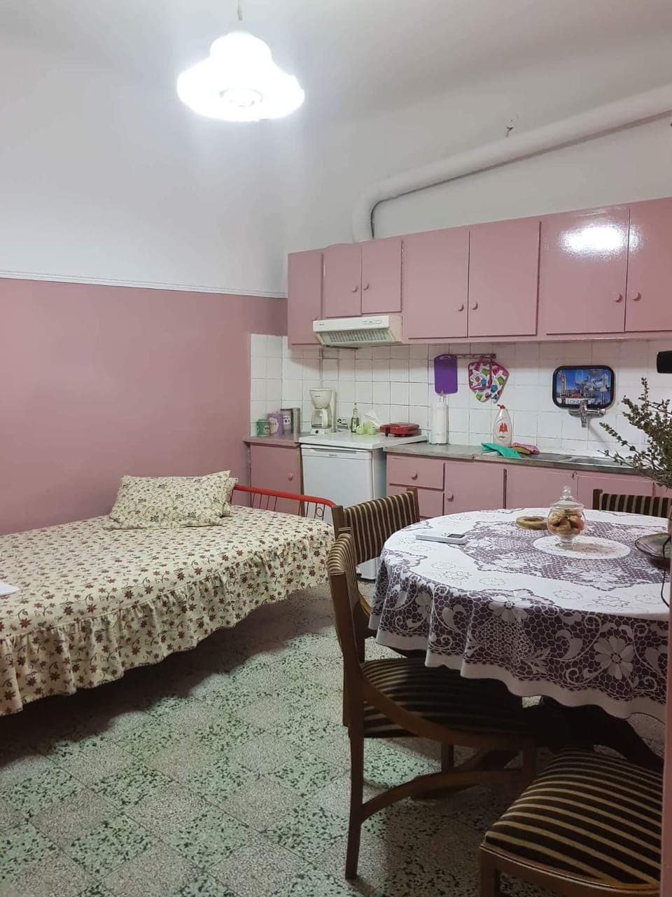 Bed, Coffee/tea facilities, Kitchen or kitchenette, Bedroom, Communal kitchen