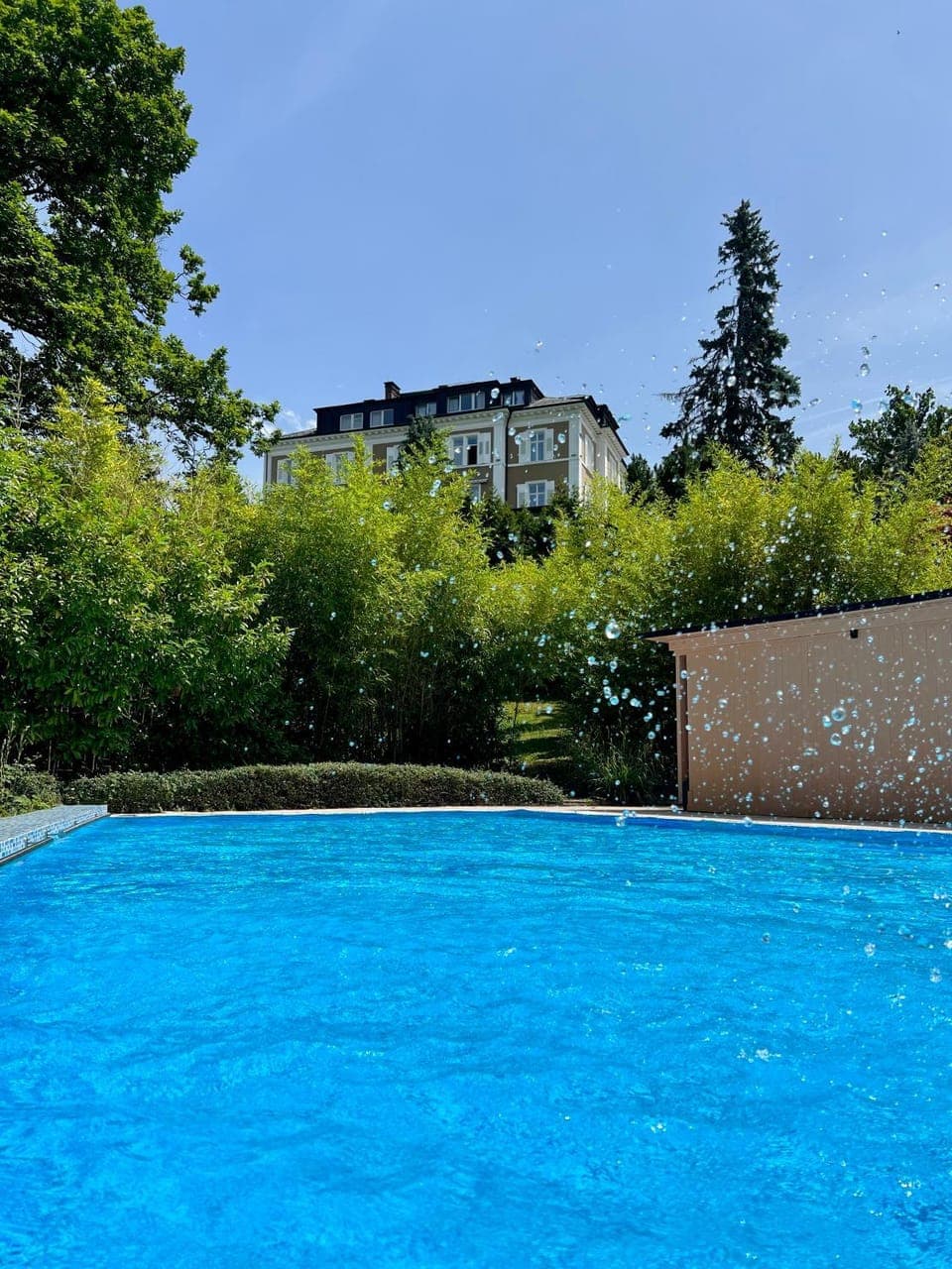 Property building, Swimming pool