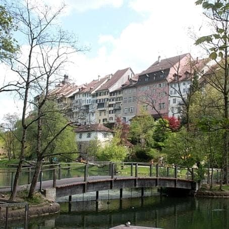 Property building, Day, Neighbourhood, Area and facilities