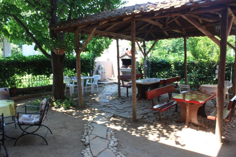 BBQ facilities, Garden