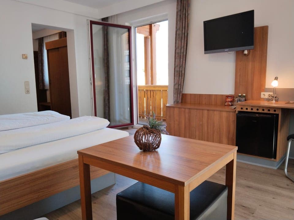 Bed, Photo of the whole room, Seating area, Bedroom, wardrobe