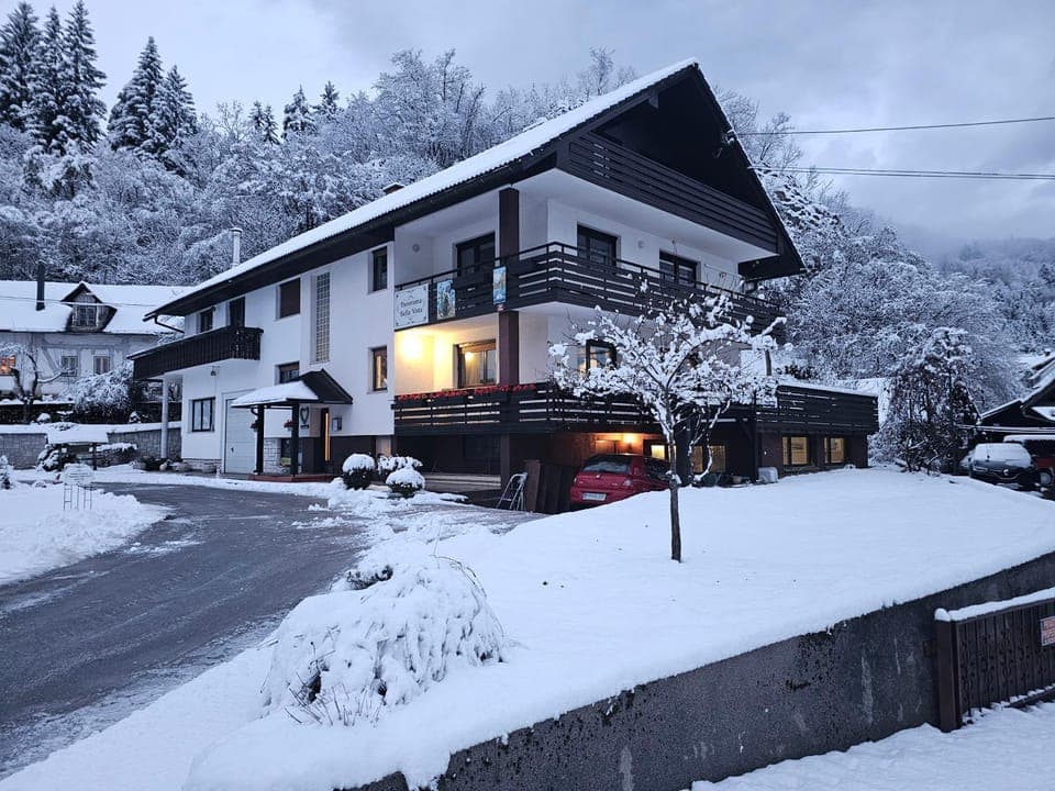 Property building, Day, Natural landscape, Winter, Mountain view, Parking