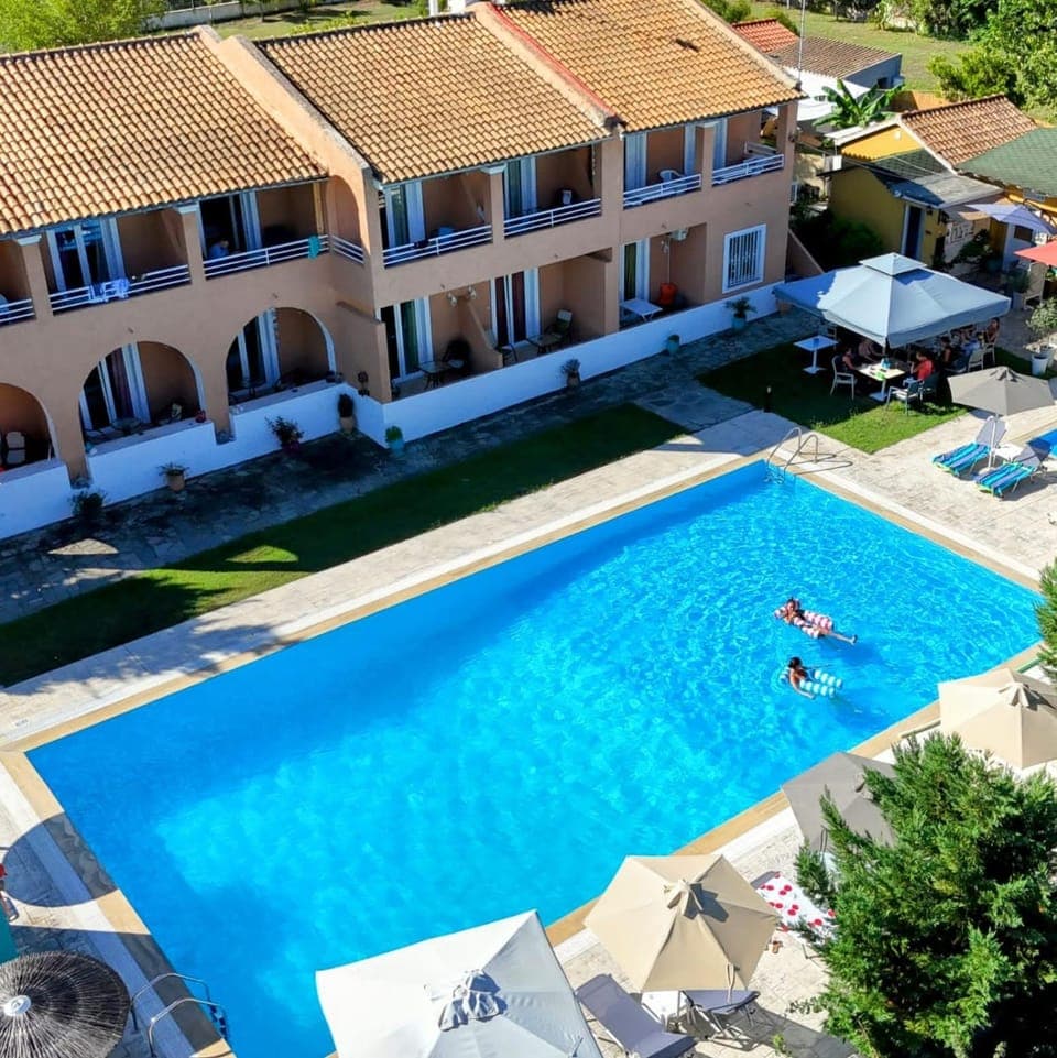 Property building, Day, Bird's eye view, Swimming pool
