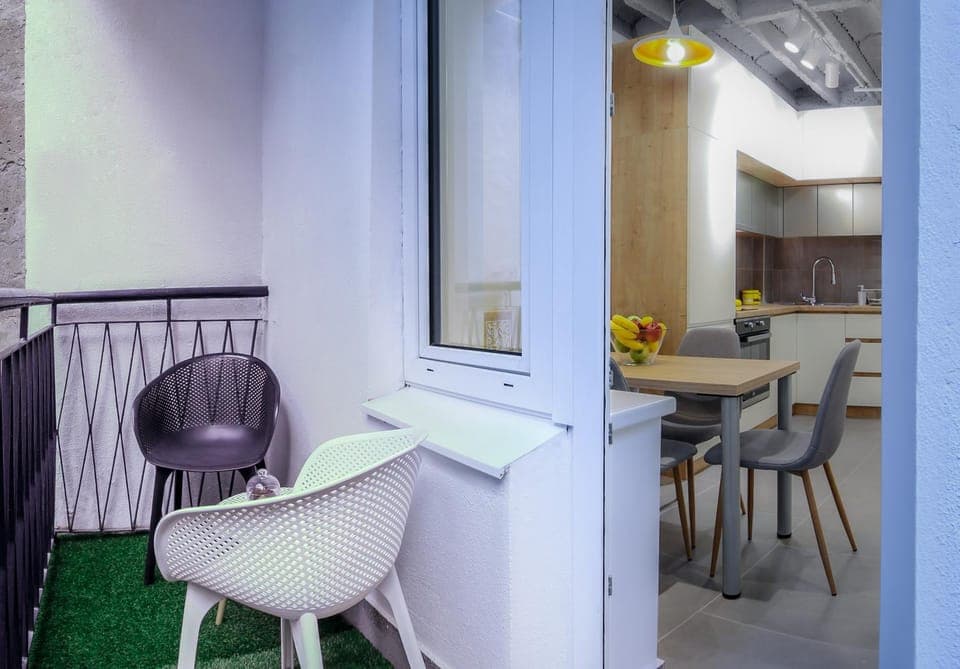 Balcony/Terrace, Decorative detail, Dining area