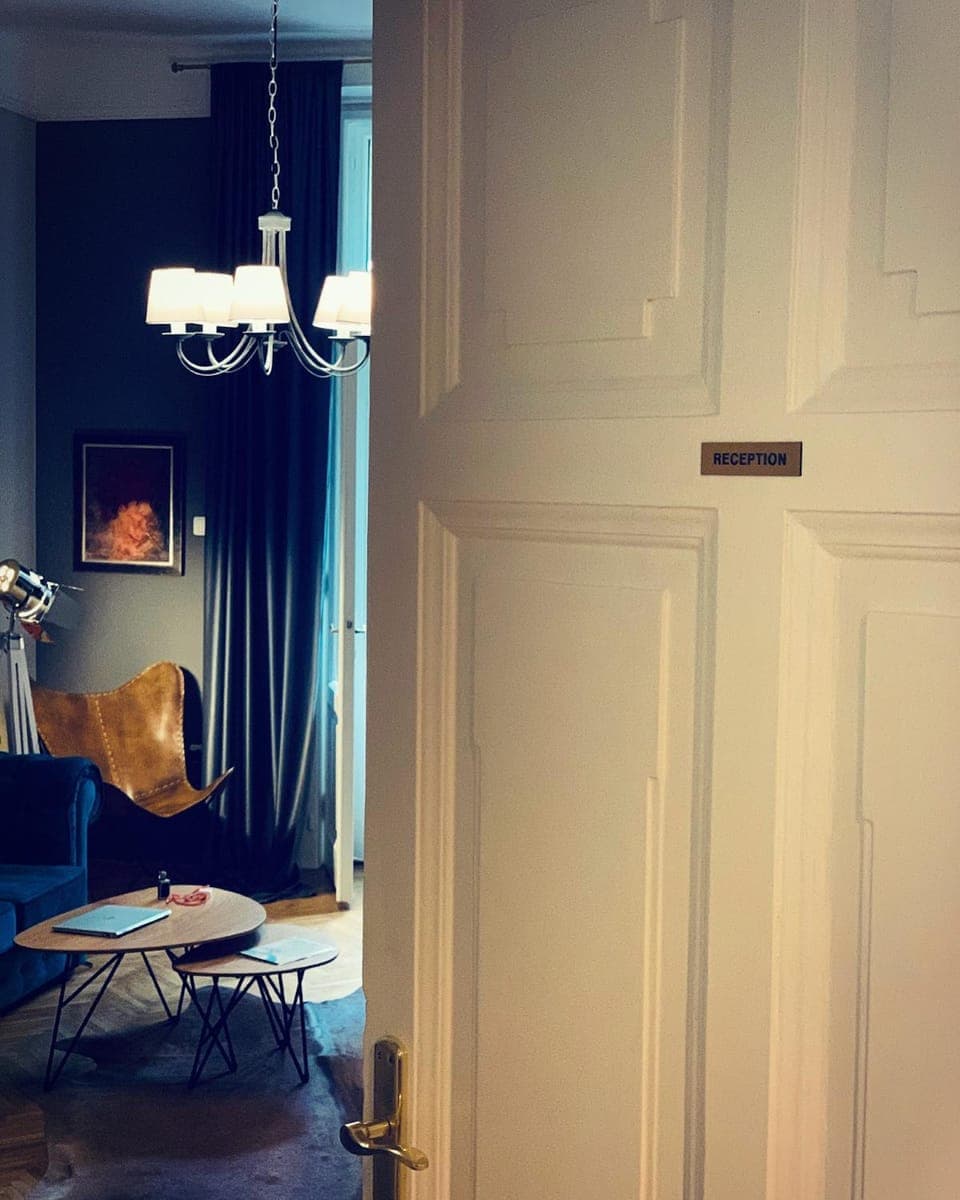 Communal lounge/ TV room, Living room, Seating area