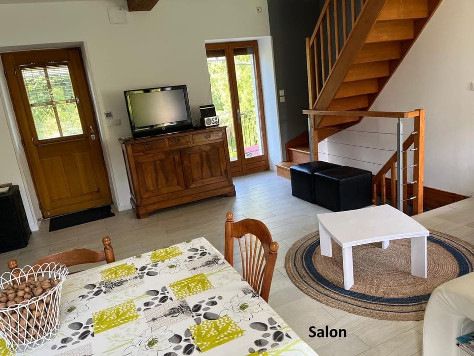 Communal lounge/ TV room, TV and multimedia, Living room