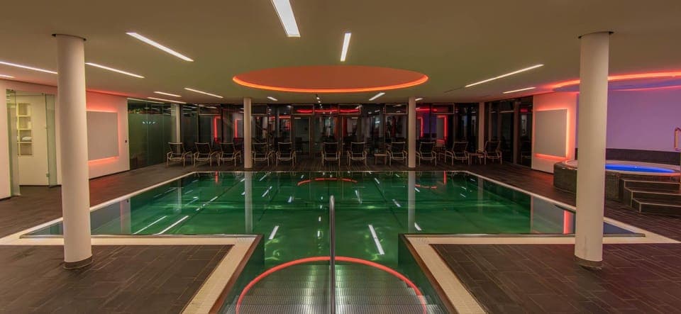 Hot Tub, Spa and wellness centre/facilities, Swimming pool