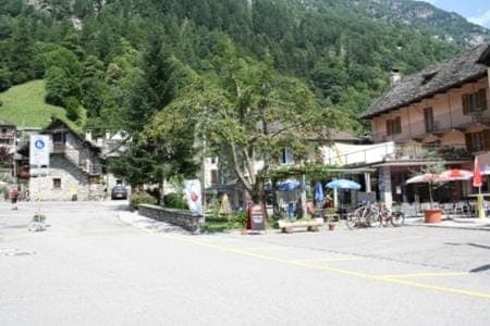 Ristorante Alpino Inn in Canton of Ticino