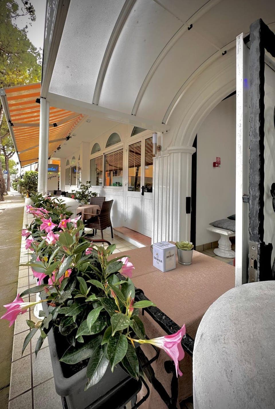 Property building, View (from property/room), Balcony/Terrace