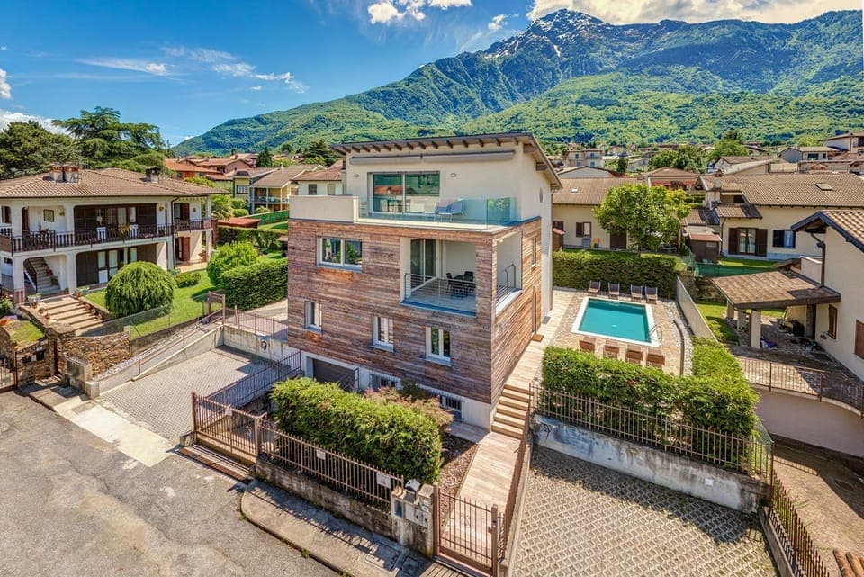 Property building, Swimming pool