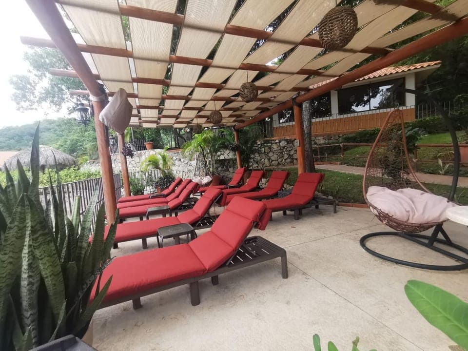 Inner courtyard view