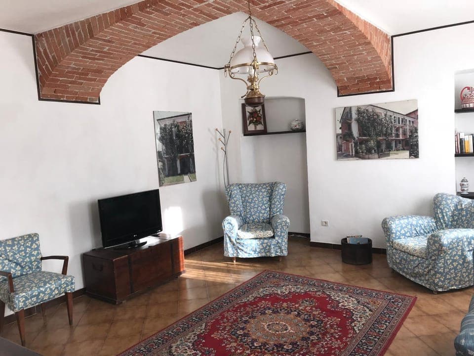 Communal lounge/ TV room, TV and multimedia, Living room, Seating area