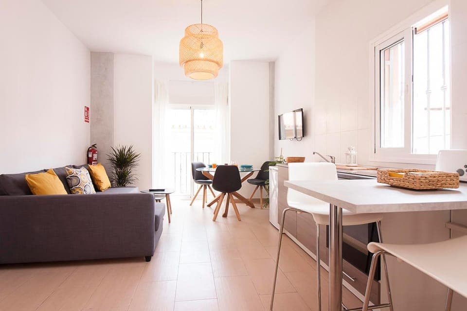 Kitchen or kitchenette, Seating area