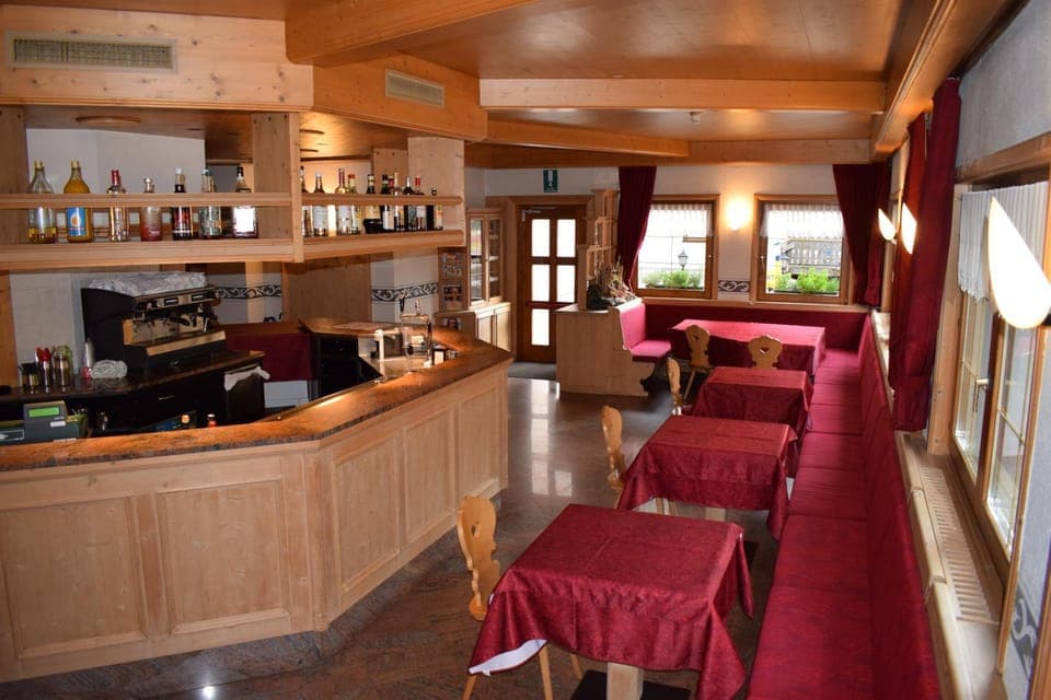 Lounge or bar