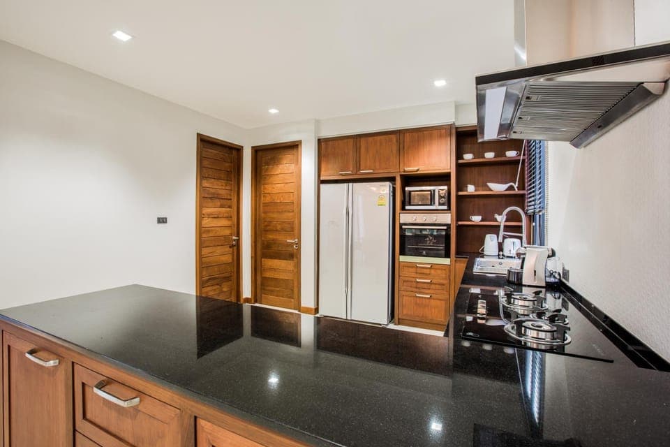 Coffee/tea facilities, Kitchen or kitchenette, Food and drinks, Dining area