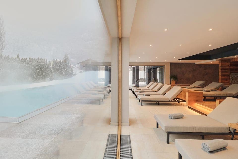 Winter, Swimming pool