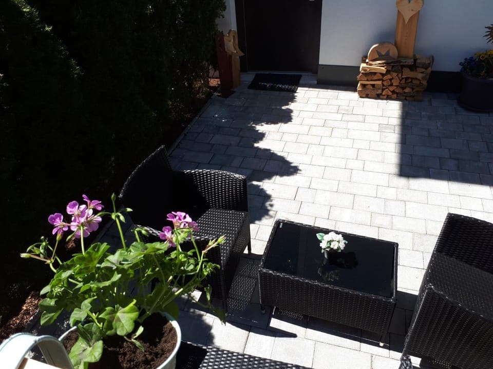 Patio, Garden, Balcony/Terrace
