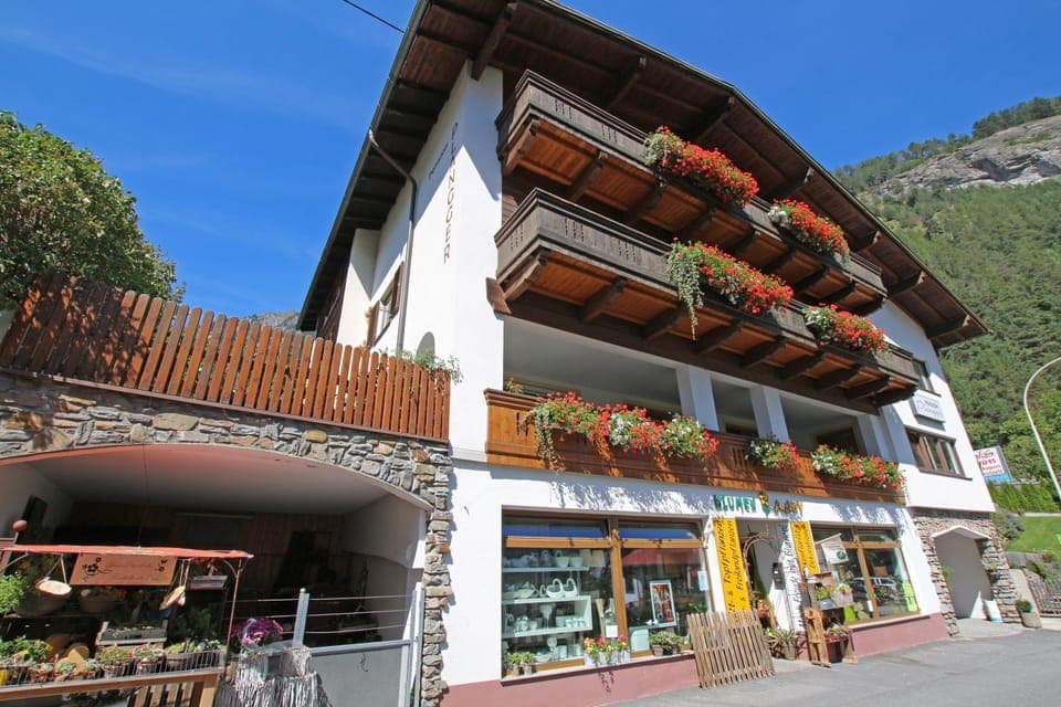 Facade/entrance, Summer