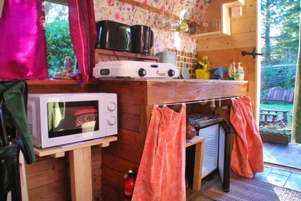 Kitchen or kitchenette