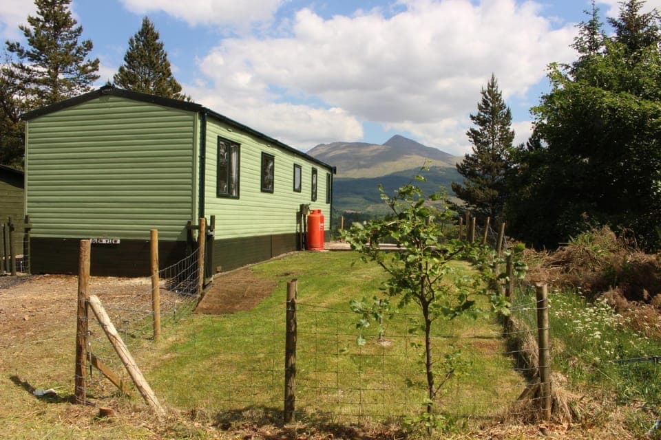 Property building, Patio, Patio, Facade/entrance, Day, Natural landscape, Summer, Garden, Garden, Balcony/Terrace, On site, Garden view, Garden view, Lake view, Lake view, Mountain view, Mountain view, River view, River view, Sea view, Sea view, Area and facilities, Area and facilities, Area and facilities