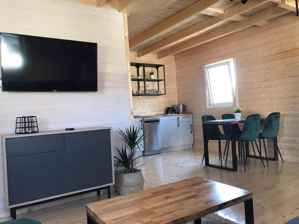 TV and multimedia, Seating area