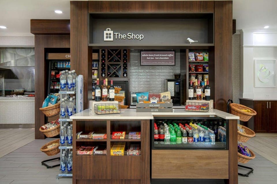 Restaurant/places to eat, Restaurant/places to eat