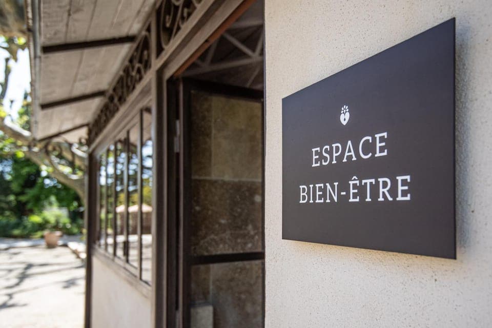 Massage, Sauna, Spa and wellness centre/facilities