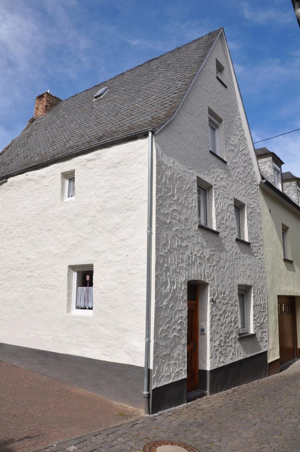 Property building, Facade/entrance