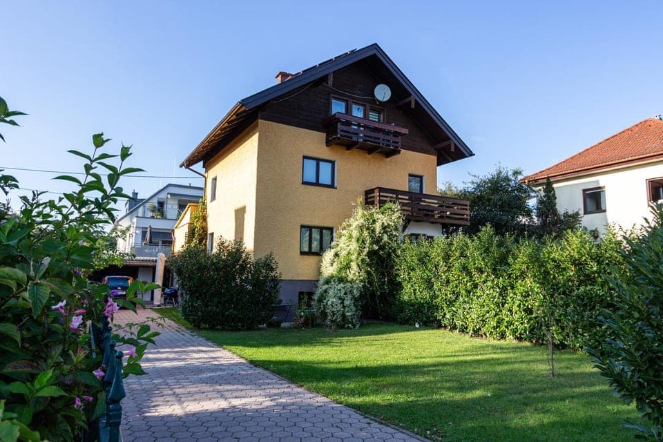 Property building, Garden, Garden view