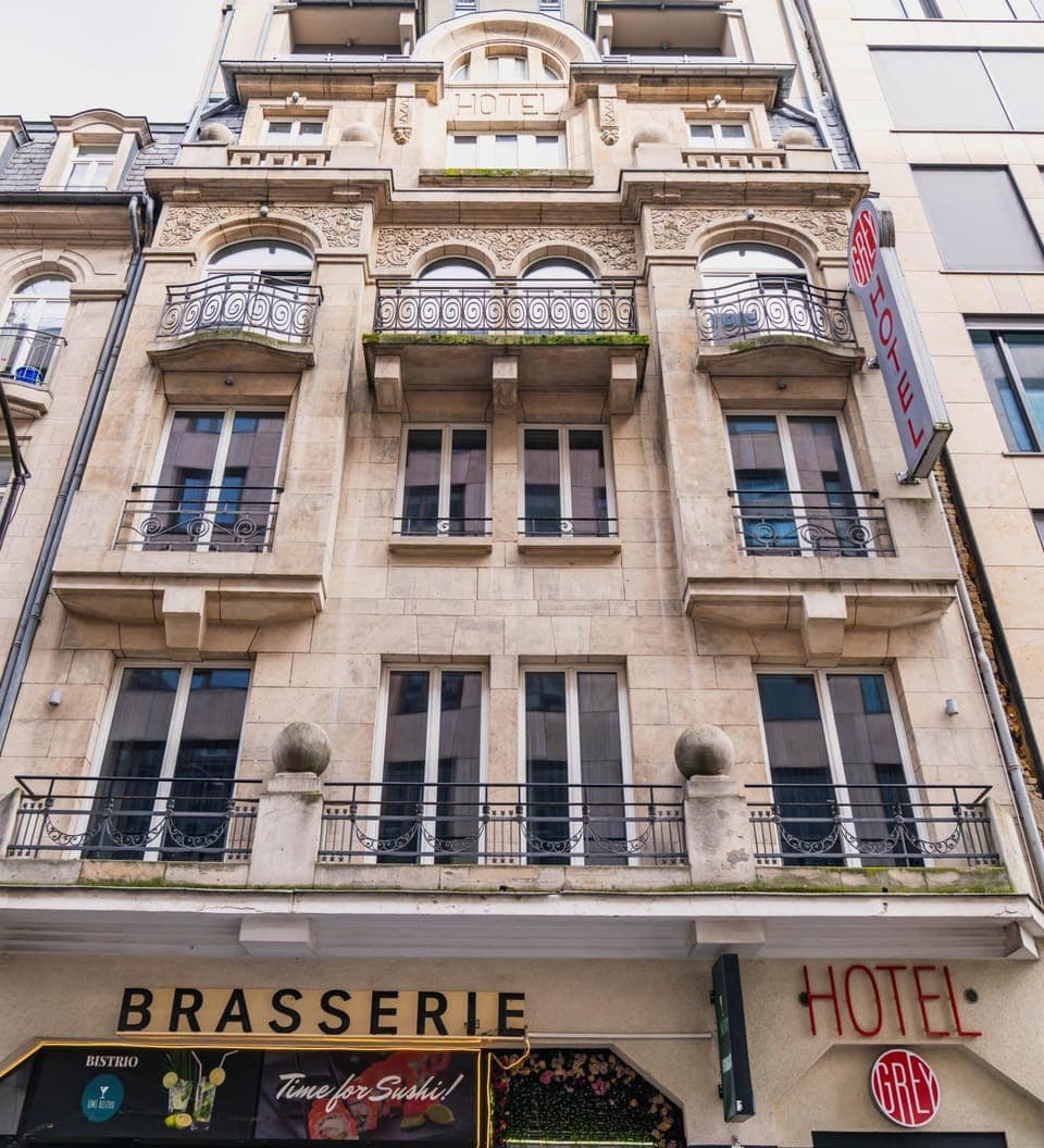 Property building, Facade/entrance