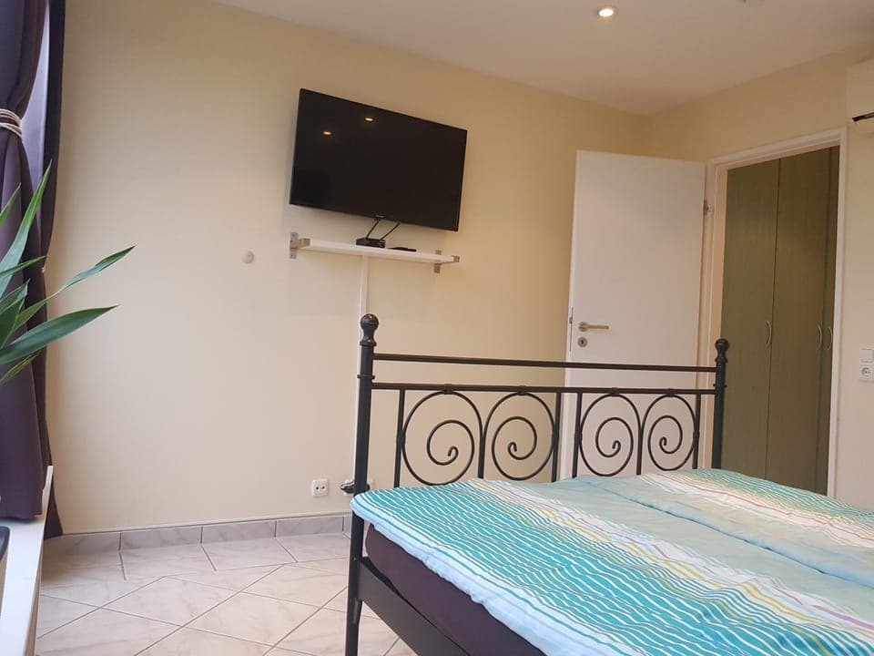 TV and multimedia, Bedroom