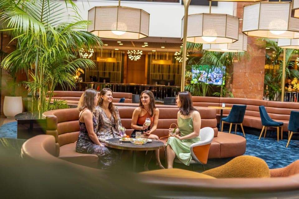 Lobby or reception, Lounge or bar, Seating area