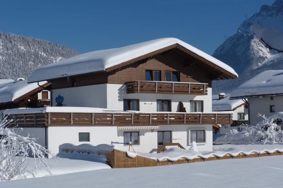 Property building, Winter