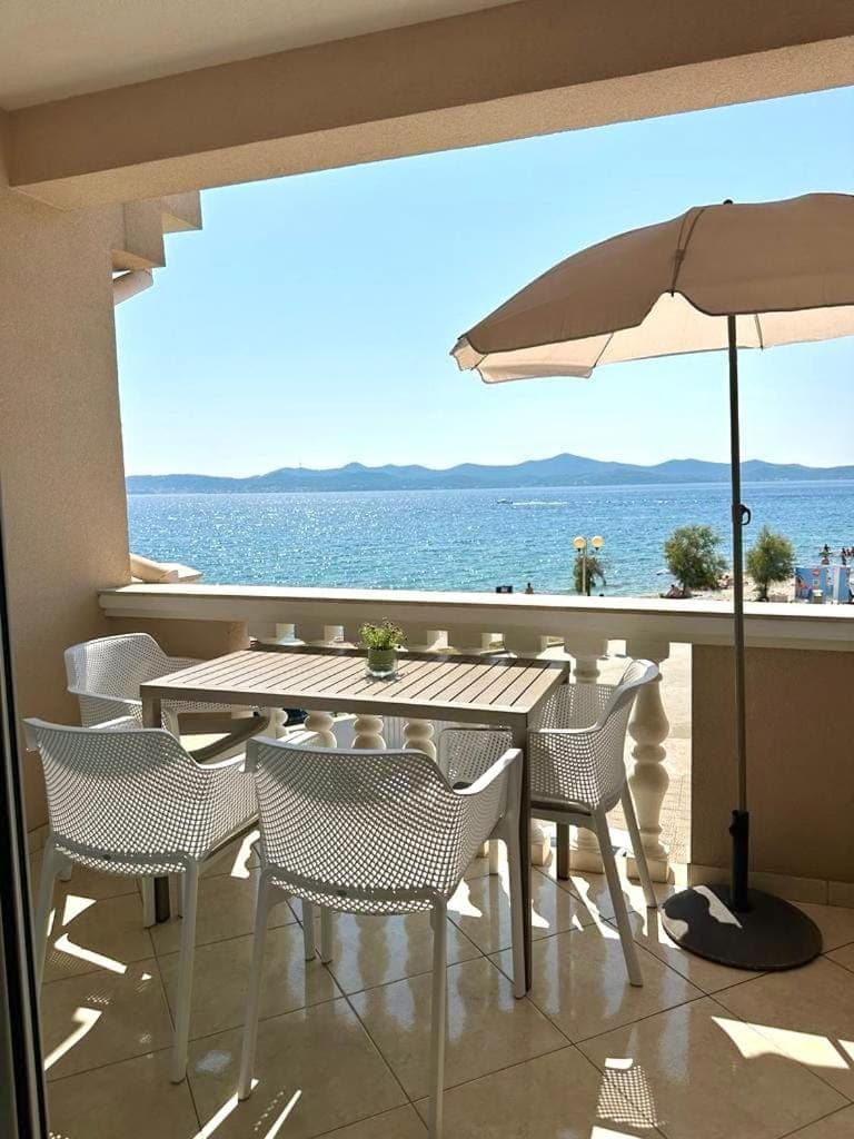 View (from property/room), Balcony/Terrace, Sea view