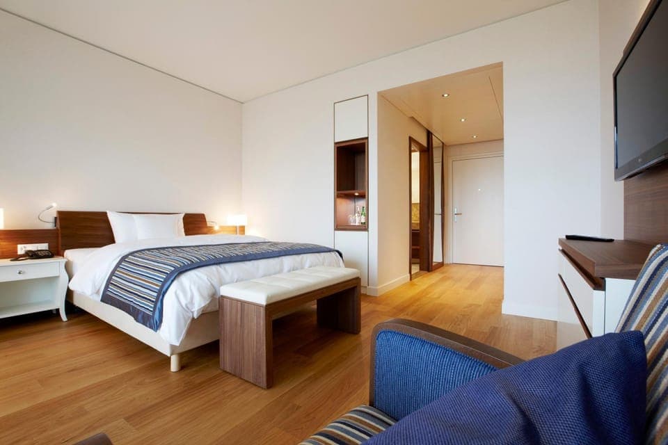 Living room, Bedroom