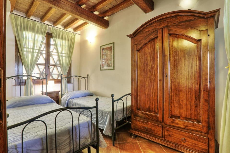 Bed, Bedroom, wardrobe