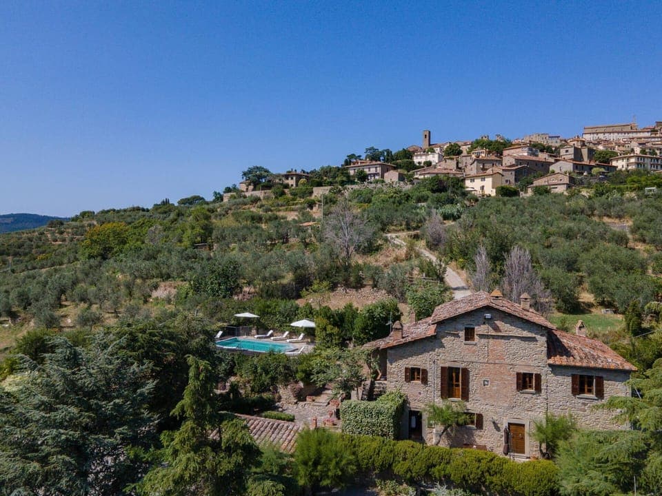 Property building, View (from property/room)