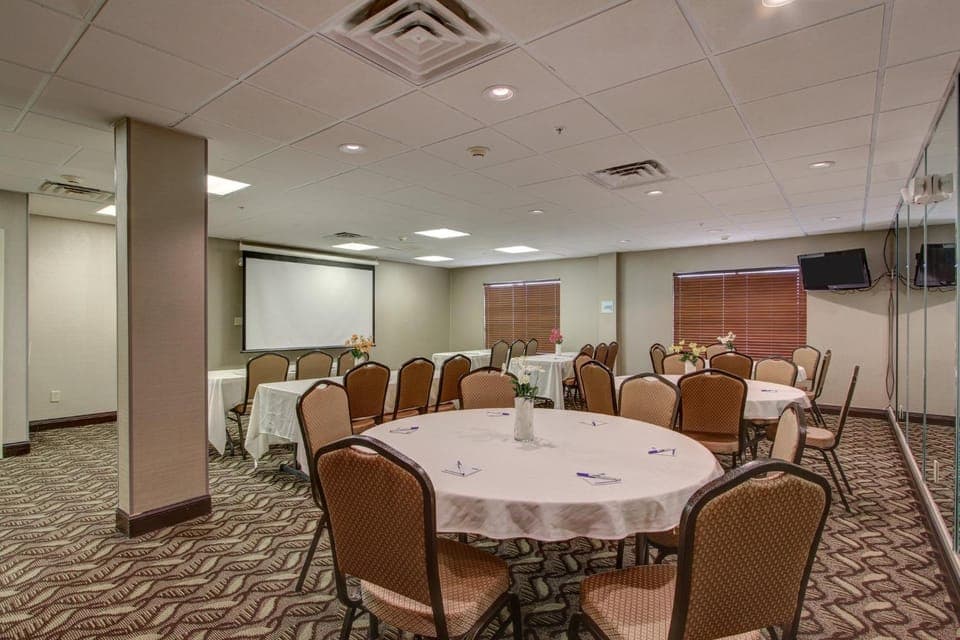 Meeting/conference room
