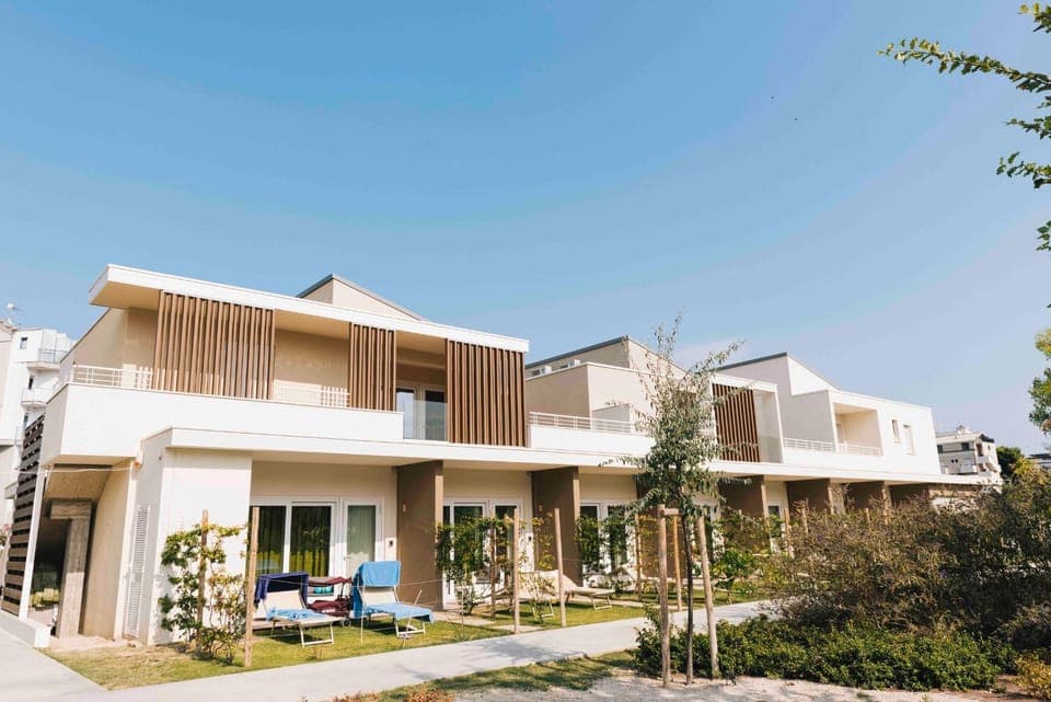 Property building, Patio, Garden, View (from property/room), Balcony/Terrace, Inner courtyard view