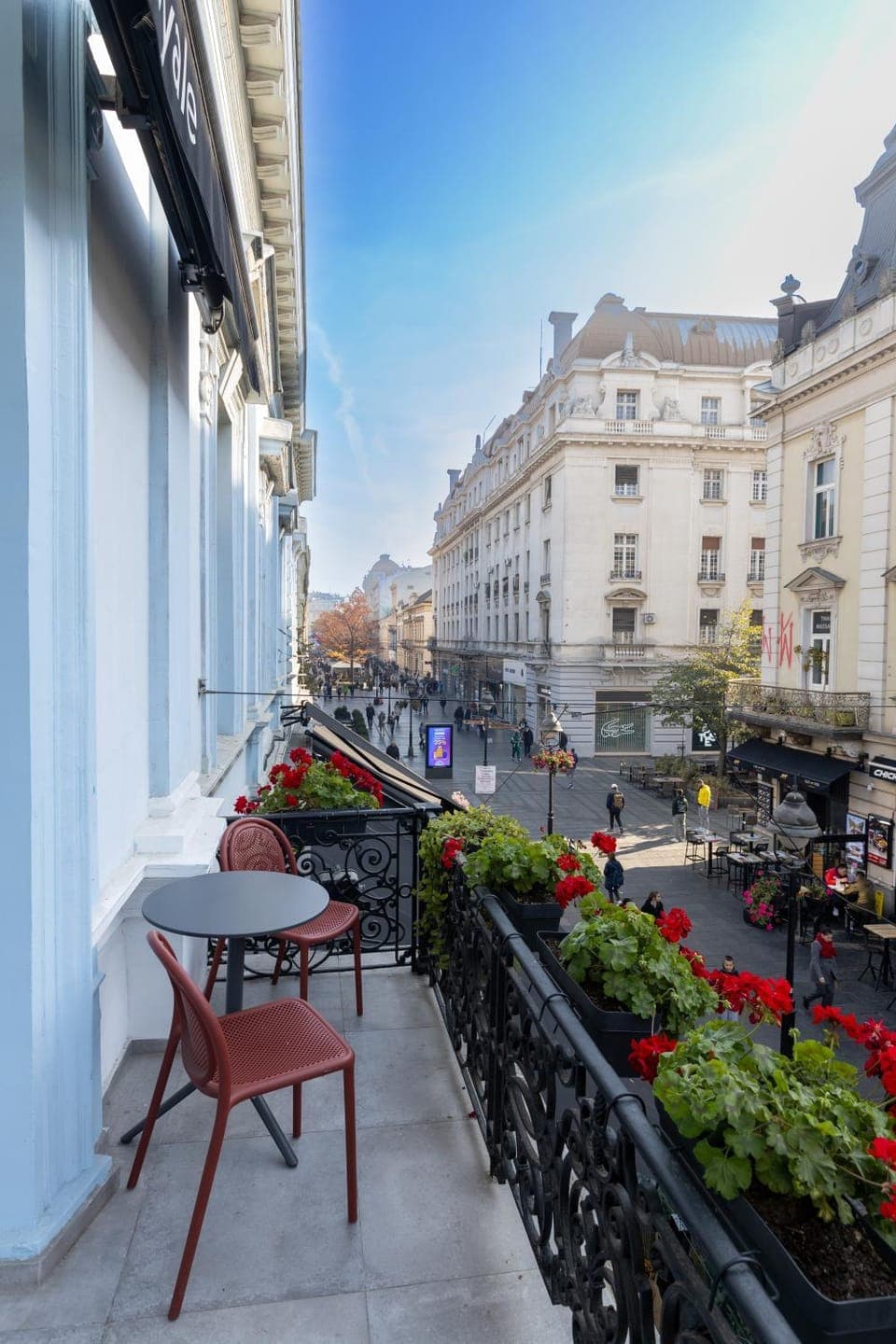 Property building, Balcony/Terrace, City view